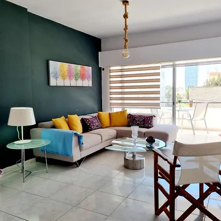 شقة Ikaros Boutique *