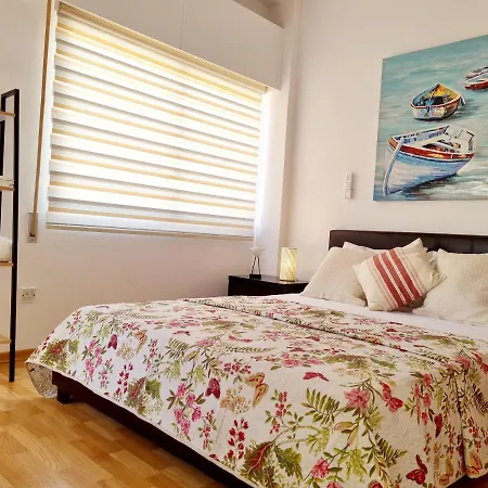 شقة Ikaros Boutique *